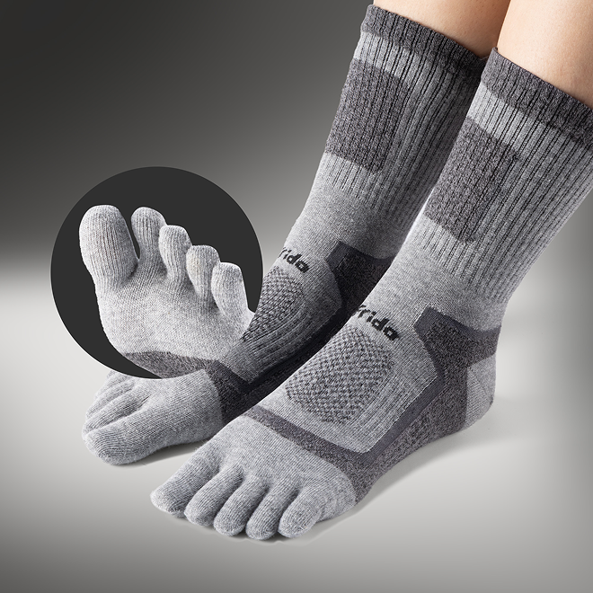 Foot-Shaped Natural Fit Without Unwanted Toe Compression