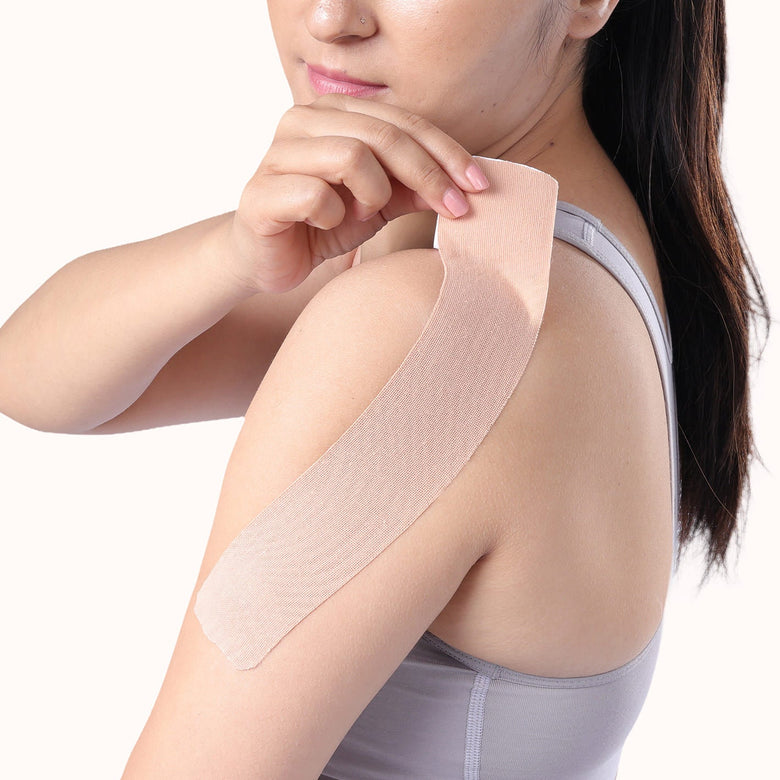 Hypoallergenic Clinically Tested Adhesive For Sensitive Skin Types