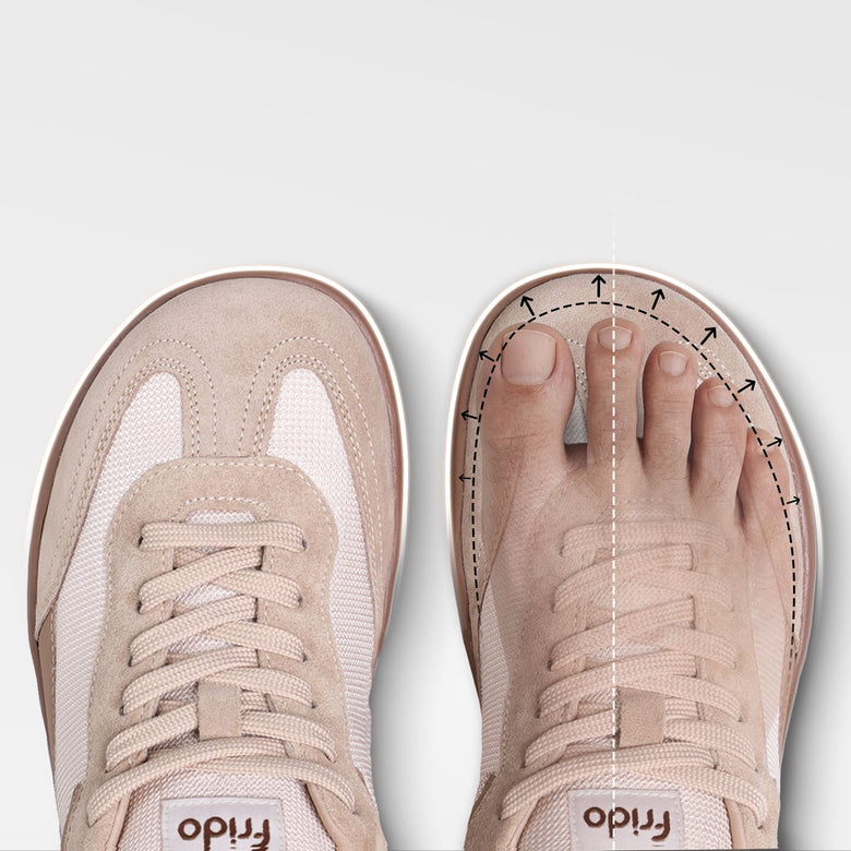 Foot-Shaped Toe Box That Lets Toes Move Freely 