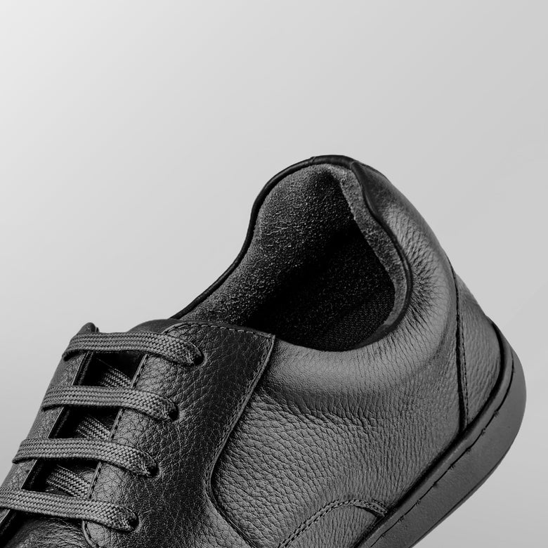 Anti Odour & Sweat Absorbent Lining Helps Keep Shoes Fresh