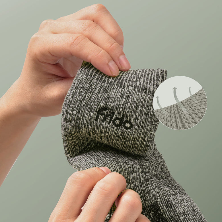 Moisture-Wicking Fabric Keeps Feet Dry & Odour-Free